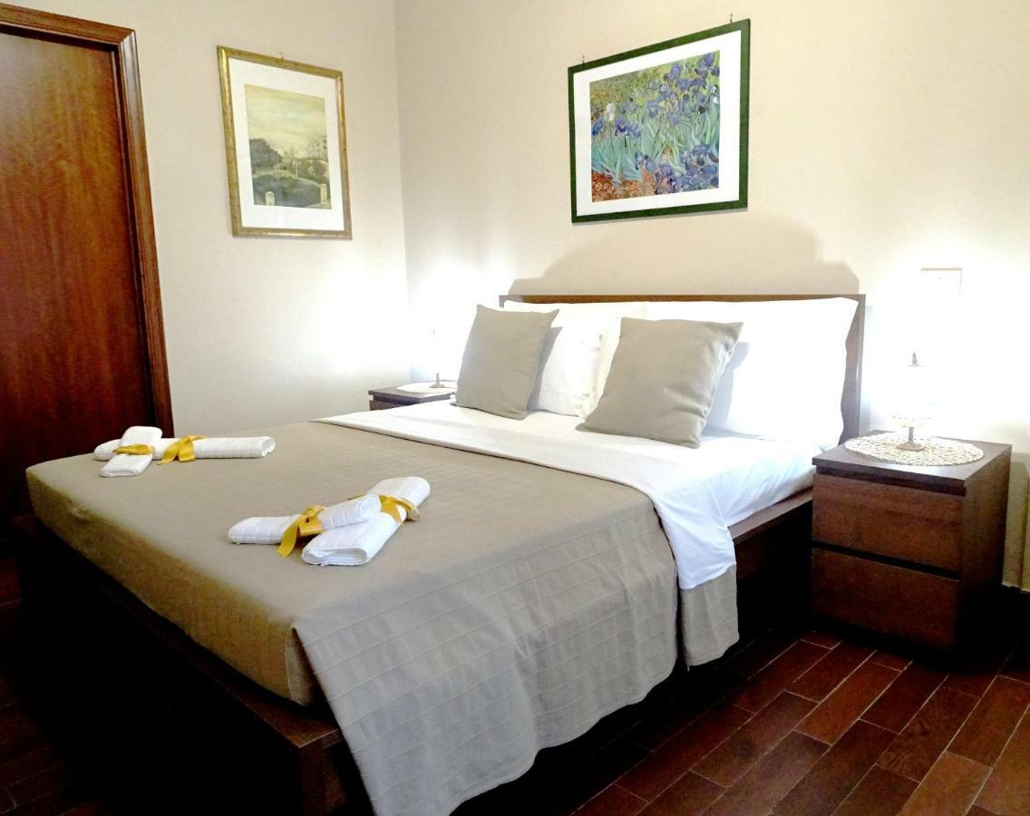 Guest House Le Ginestre Dell'Etna Belpasso Exterior photo