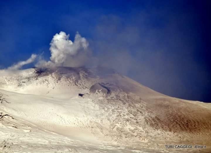 Guest House Le Ginestre Dell'Etna Belpasso Exterior photo